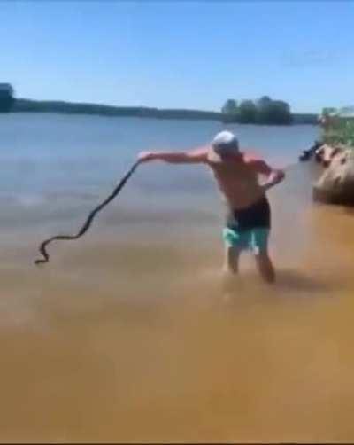 HMB while I throw this snake away