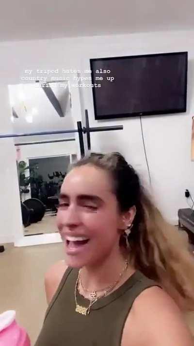 Sommer | during workout | Snapchat | October 2023