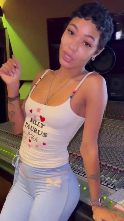 she so bad😩😩😍😍