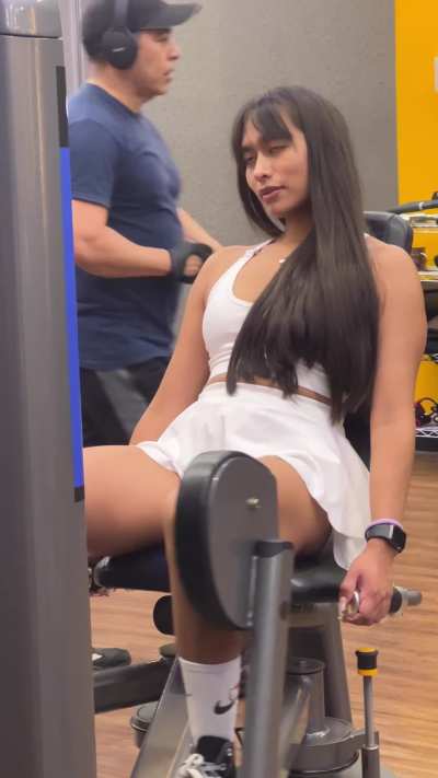 It is more comfortable to train without pants