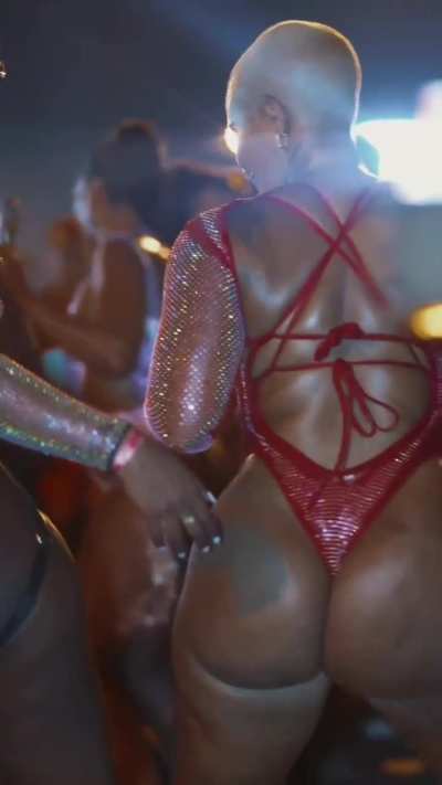 The most Glorious SHOWS on earth! #trini #Bahamian #earthquake