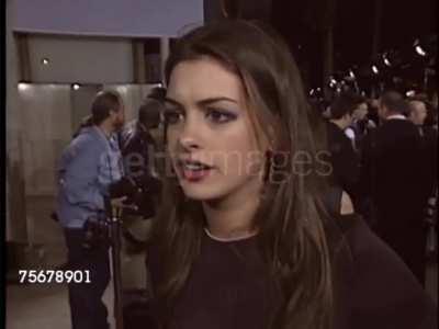 Anne Hathaway [School of Rock premiere, 2003] 