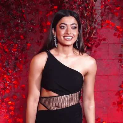 Rashmika Mandanna And Her Navel r/IndianCelebImages