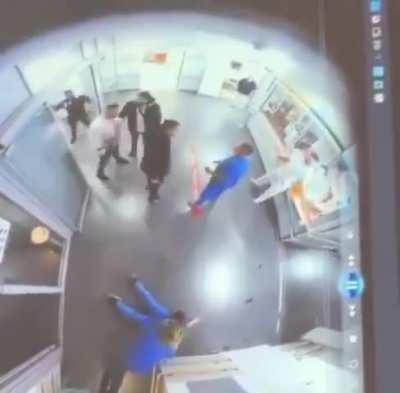 Three drunk guys knock out an ER doctor on New Years Eve in Berlin