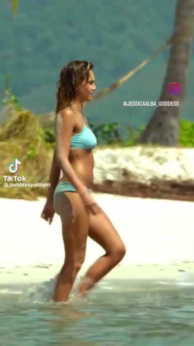 Beach Walk Insta April 2025