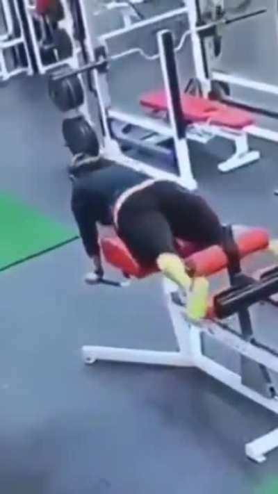 HMC while I work the glutes