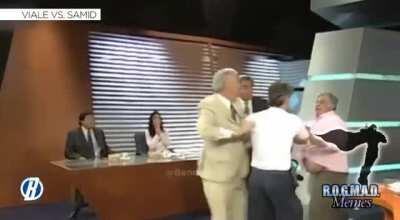 Samid vs Viale con los sonidos del Age.