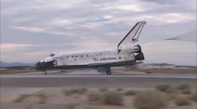 STS-128 Space Shuttle Discovery Landing 