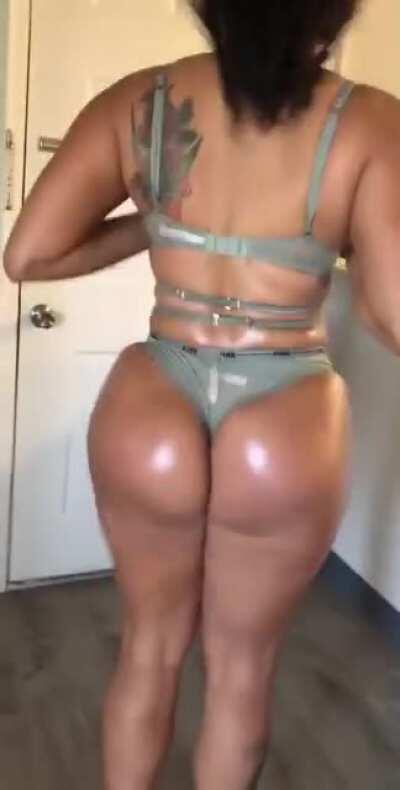 Round of Applause 🎥