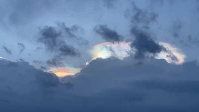 Guys, wassup with the sky?