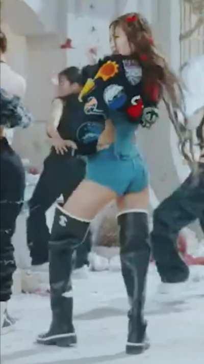 Sorry can’t help it im being hard right now by watching that ass of yours baby girl 🥵🥵👅👅