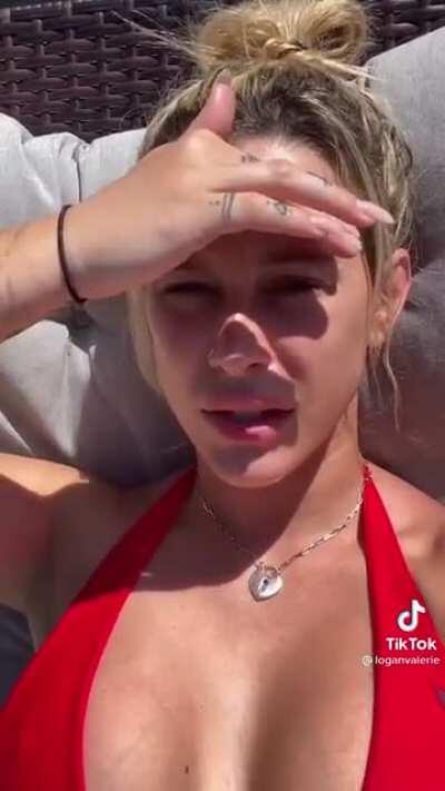 My eyes ⬇️⬆️⬇️