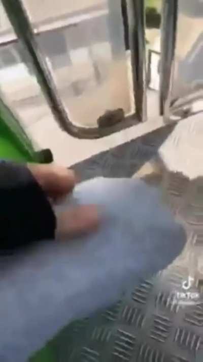 buna nfsw koymaya gerek yok sanırım ayak ve tayt içerir