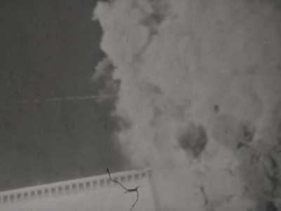 US Navy F9F-2 Panthers attacking the Suihō Dam on the Yalu in June 1952