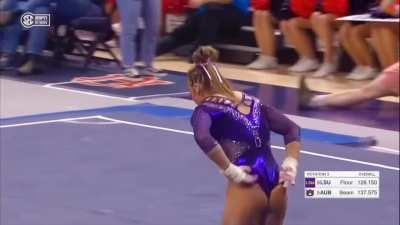 KJ is so cute trying to pull down to hide those yams 🍠 💛💜🐯