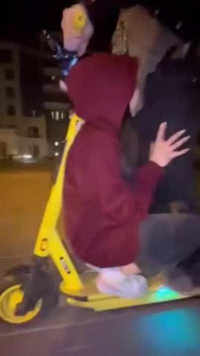 She sucks in the park on a scooter 🤩