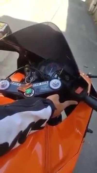 Wicked exhaust mod for a bike