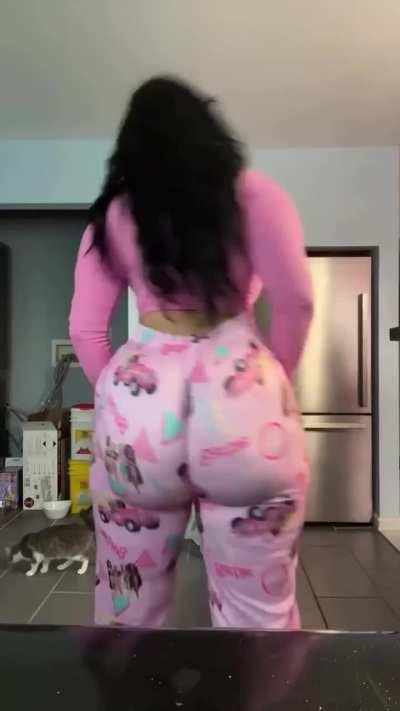 Peek a Boo 😮‍💨