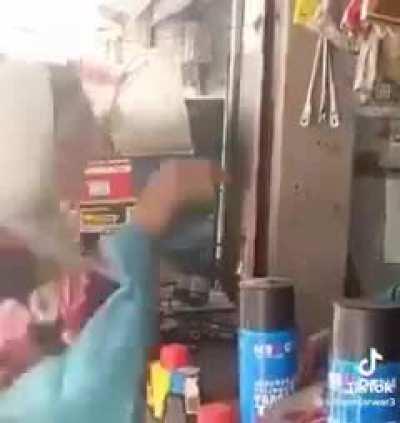 Discussion between Ishaq Darr and IMF