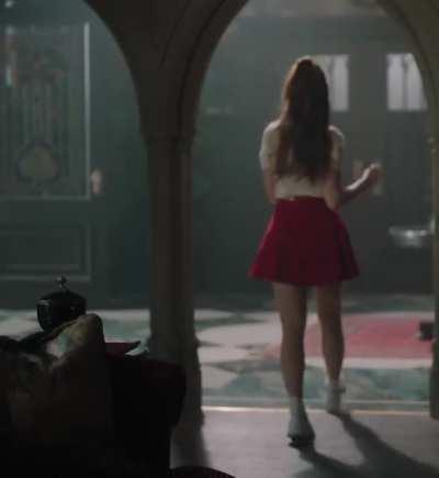 love to see her walk away