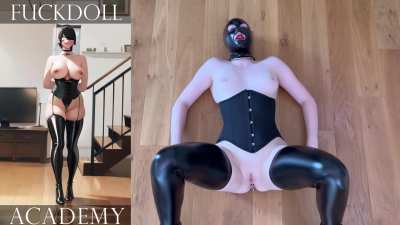 All ready and in a perfect position: completely still, waiting for the next move. Every second feels electric [F][F][M]