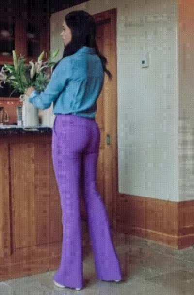 Deepika Padukone's ass in full glory 💜🍑 (Part-2)