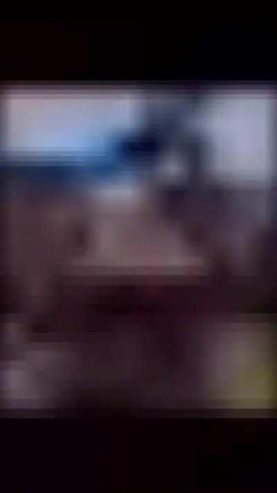 Uzun afiyetle yaprak sarma yiyor 😋 full hd 4k izle