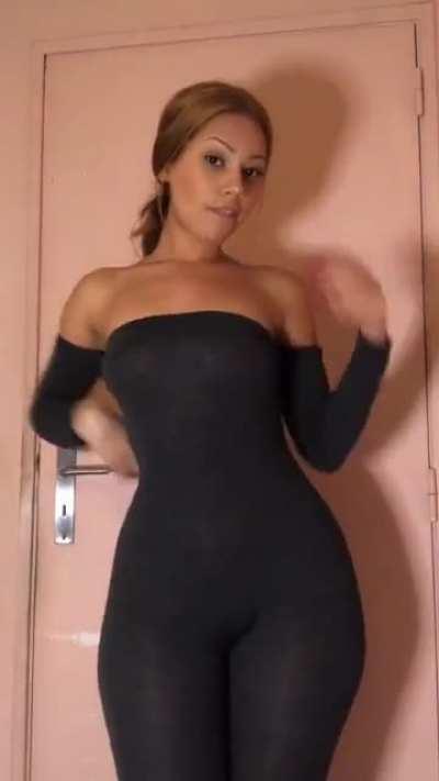 angeL (@angelgmzz) [TikTok]