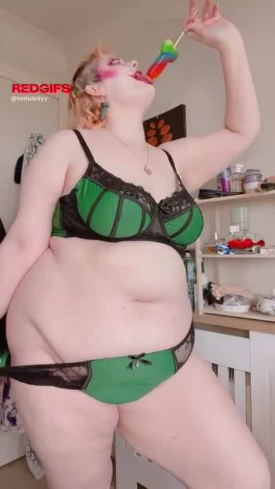 i love being a clown