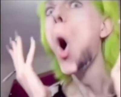 Naw what the fuck 🤣