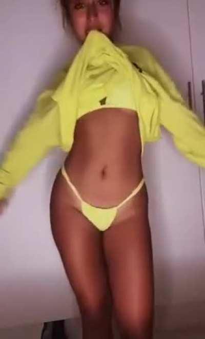 Not to to say for the reason for us, just only you say you love me!!!