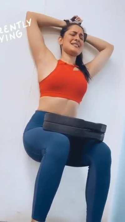 Her sound and that armpit