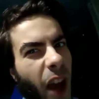 Adm abusando dos menores do gp🧐