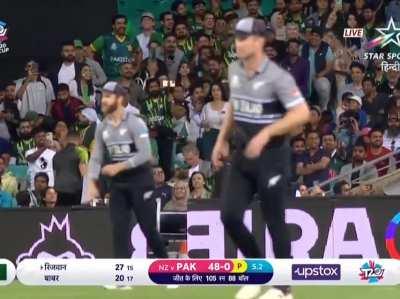meanwhile in today's match NZ vs PAK kya maal thi yr 💦💦