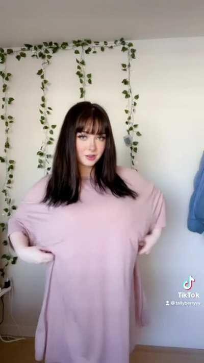 She isn't even trying to flex