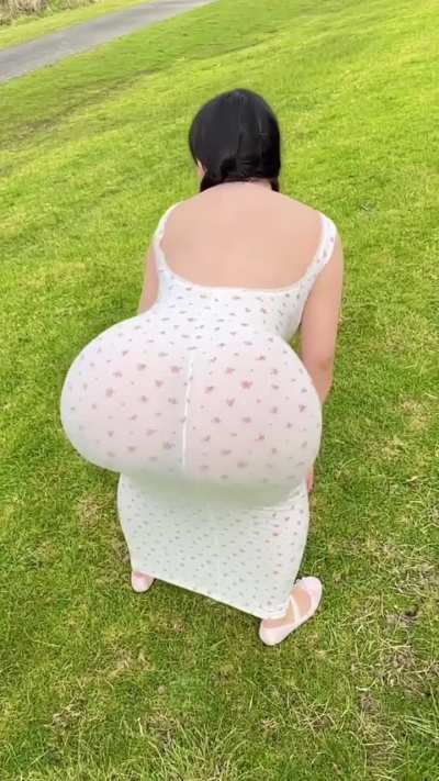 She's not wearing an underwear