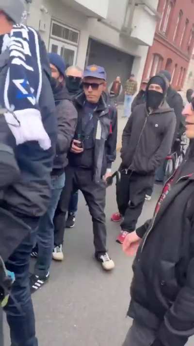 Pro-Israel hardliners attacked pro-Palestine protesters in Berlin, violently ripping off a Keffiyeh from a woman‘s head before slamming her to the ground.