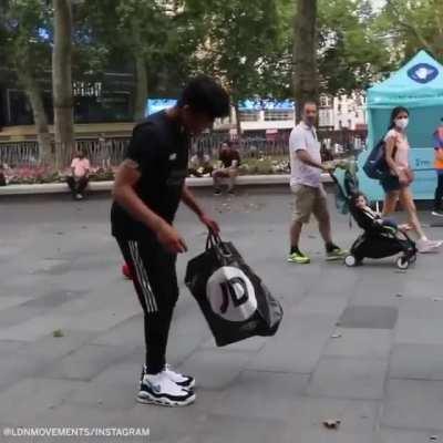 Completely psyched both of them out.