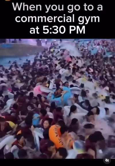 This video actually raising my social anxiety to the skies 🤢🤢🤢🤢🤢