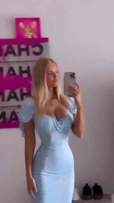 Zienna Eve Sonne (@ziennasonne) [2022-04-19]