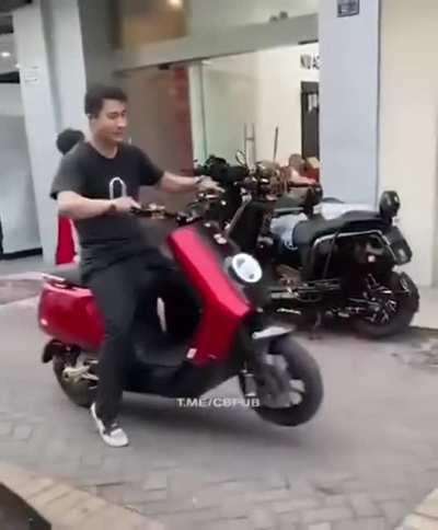 Time to show off the cool stunt I learnt from Youtube