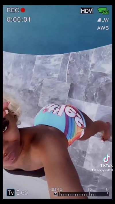 I wanna taste the rainbow