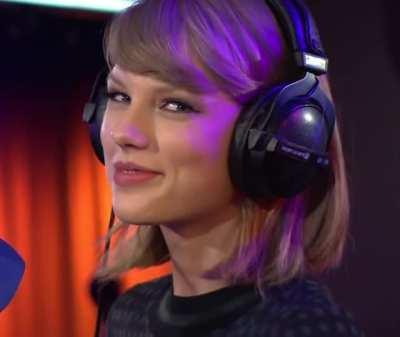 Would love to facefuck Taylor Swift after she's spent the day acting like a Diva