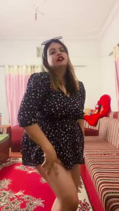 Niru or Ayushma? G samma pugne lathhi chahiyeko jasto cha 😂