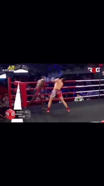 Stepping up on 5 days notice and making his KC Debut is 3x African Karate Champion and Pro Kickboxer Frank Mbassi