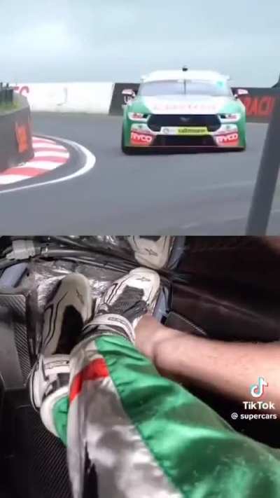 GT500 driver footwork