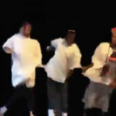 Me watching half-life in 20:41 like: