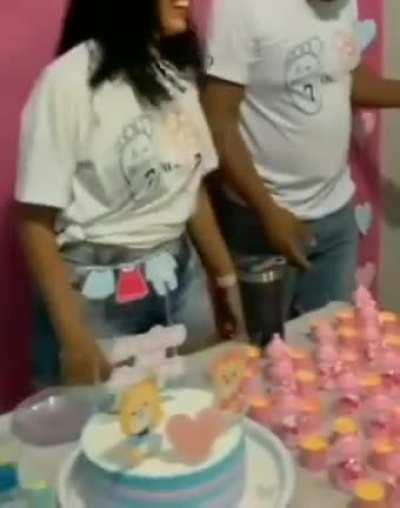 a felicidade dele me deixa feliz