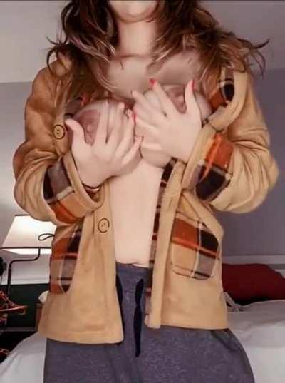 Ready for my massage daddy, mama needs a break 😉