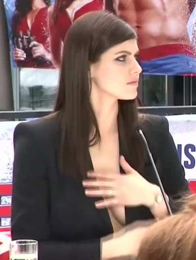 Alexandra Daddario